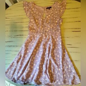 Lulu's Strike a Posie Lavender Floral Print
Backless Skater Dress, Size Small